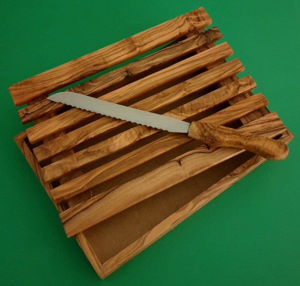 Coupe-pain-couteau-bois-olivier8