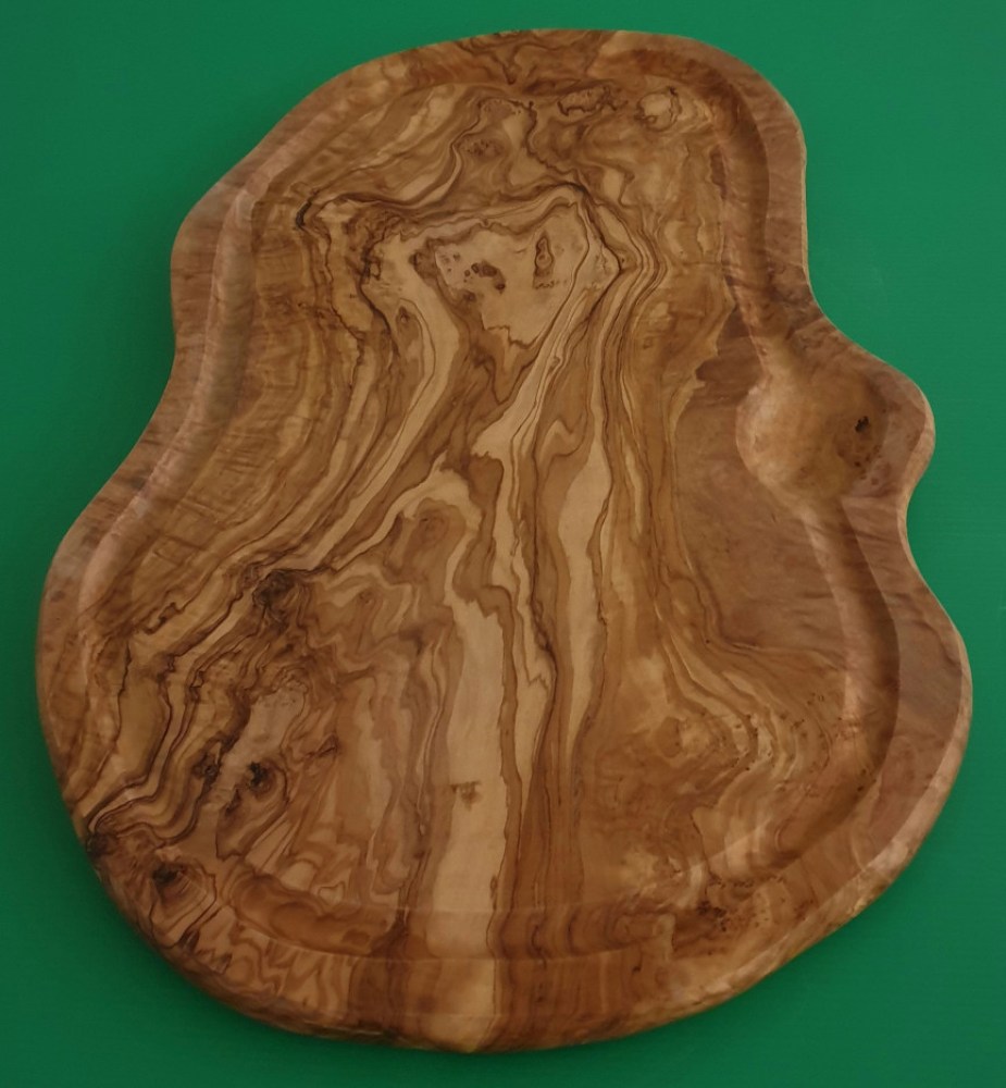 tres-grande-planche-viande-rustique-bois-olivier